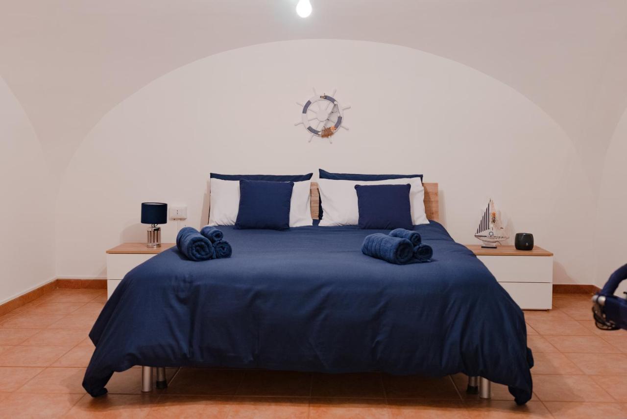 Blue Angel Oak - Apartment Барі Екстер'єр фото
